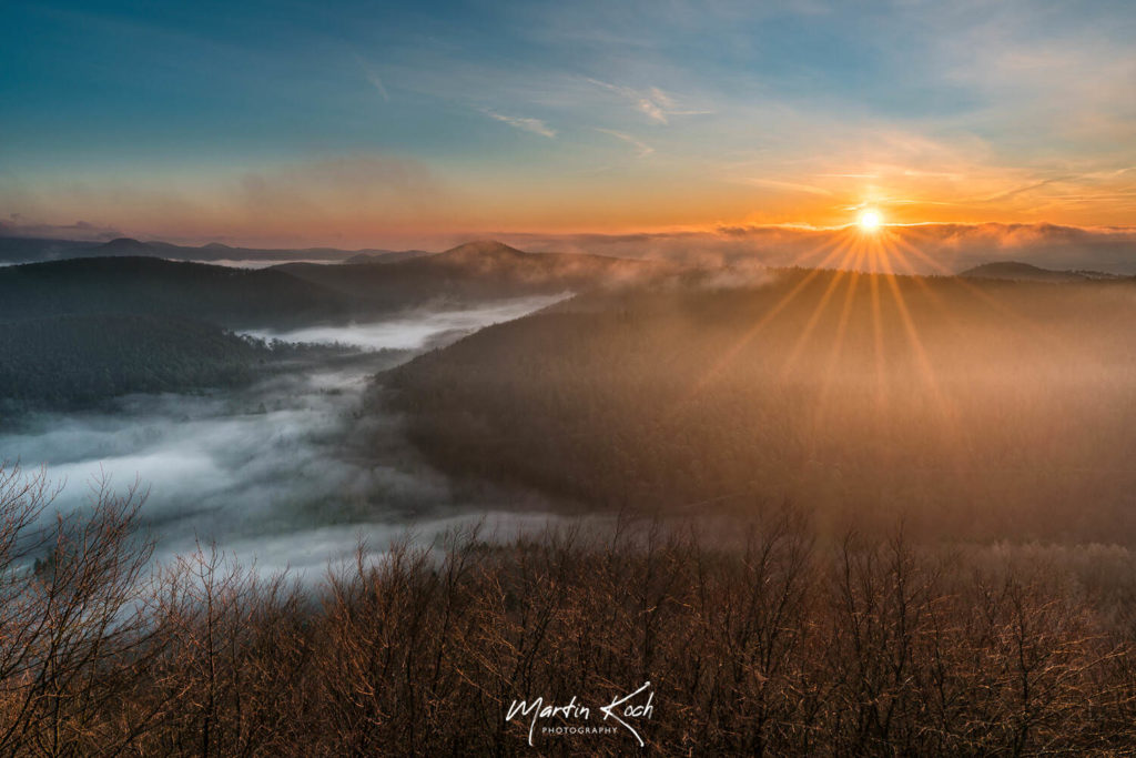 Fotograf der Elemente Landschaft Sonnenaufgang Burg Löwenstein Frankreich
